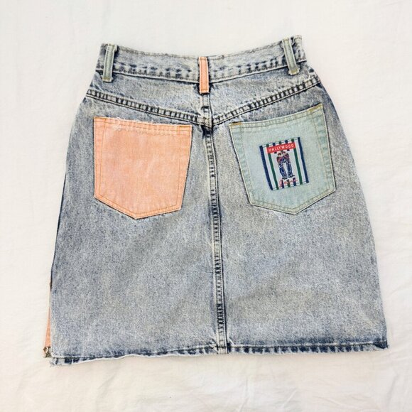 Vintage Hollywood Era Denim Skirt | Acid Wash Patch Pocket Mini - Picture 2 of 7
